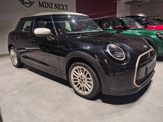 MINI COOPER 2.0 16V TWINPOWER GASOLINA S TOP 4P STEPTRONIC